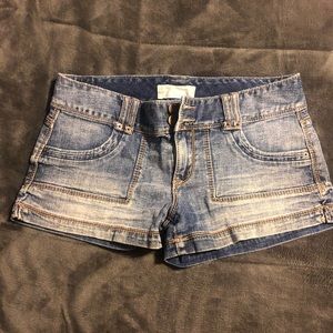 Maurices Jean shorts doubly fly size 9/10